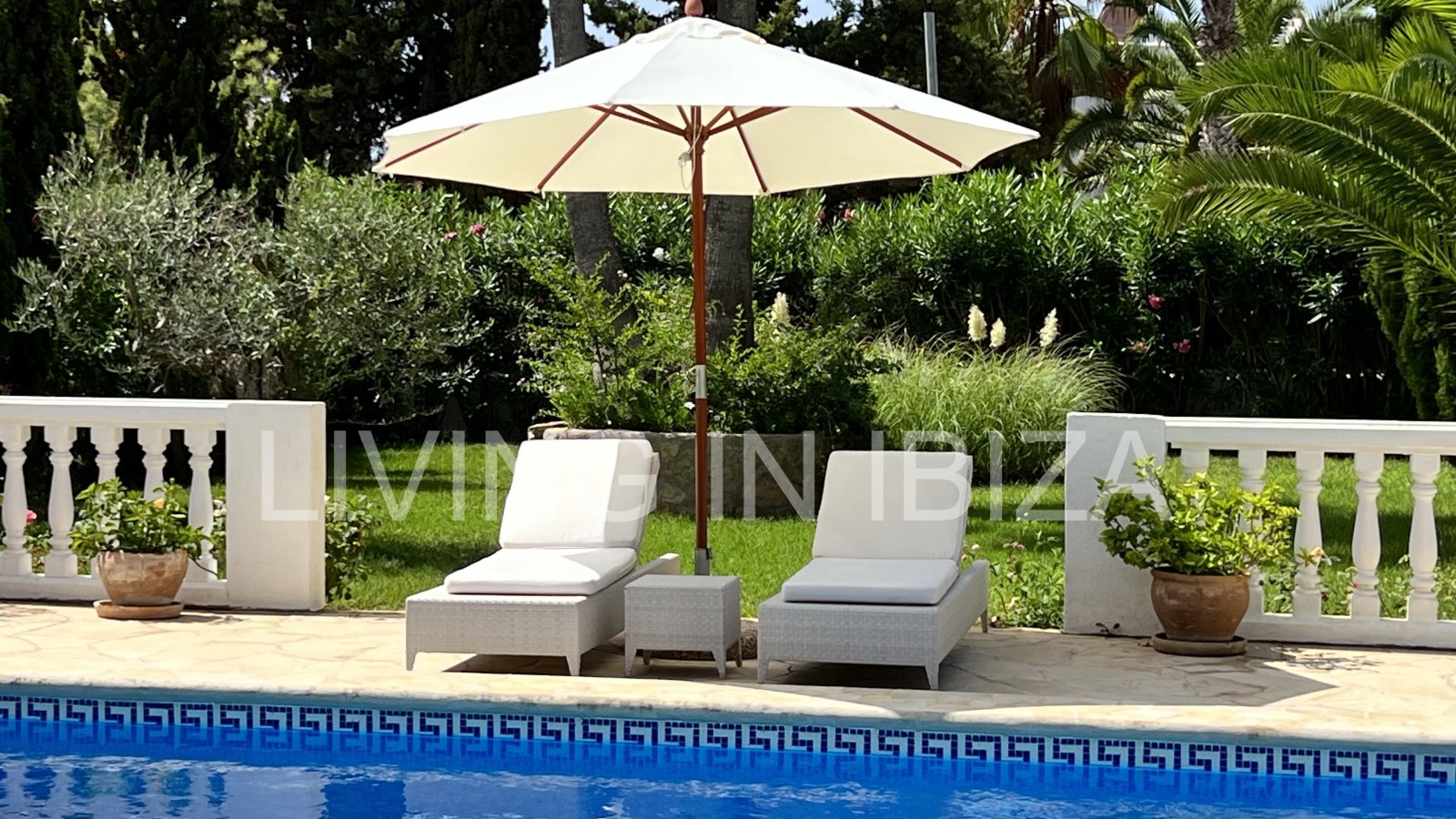 Exklusive Villa zum Kauf – Dieses attraktive und komfortable Anwesen befindet sich in privilegierter Lage von Cala Llenya auf Ibiza. Exklusive Villa zum Kauf – Dieses attraktive und komfortable Anwesen befindet sich in privilegierter Lage von Cala Llenya auf Ibiza.