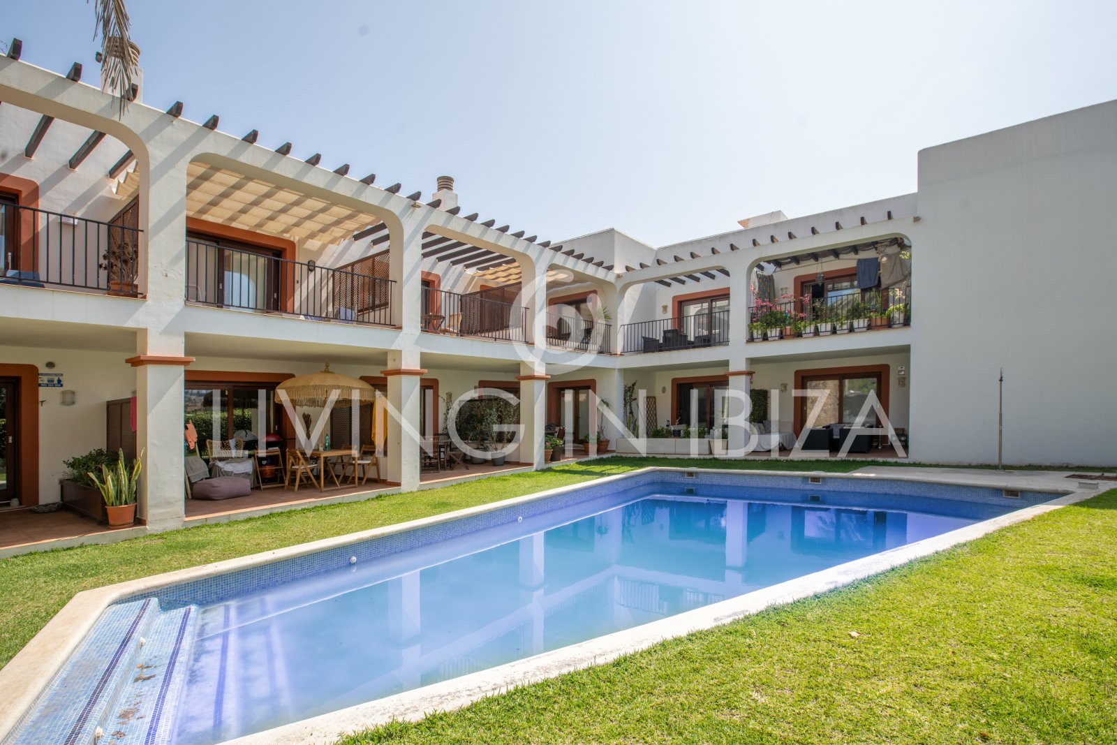 Attraktives Duplex zu verkaufen, privilegiert und luxuriöse Gegend von Ibiza, Illa Plana. Nur wenige Meter vom Meer entfernt, kürzlich renoviert Attraktives Duplex zu verkaufen, privilegiert und luxuriöse Gegend von Ibiza, Illa Plana. Nur wenige Meter vom Meer entfernt, kürzlich renoviert